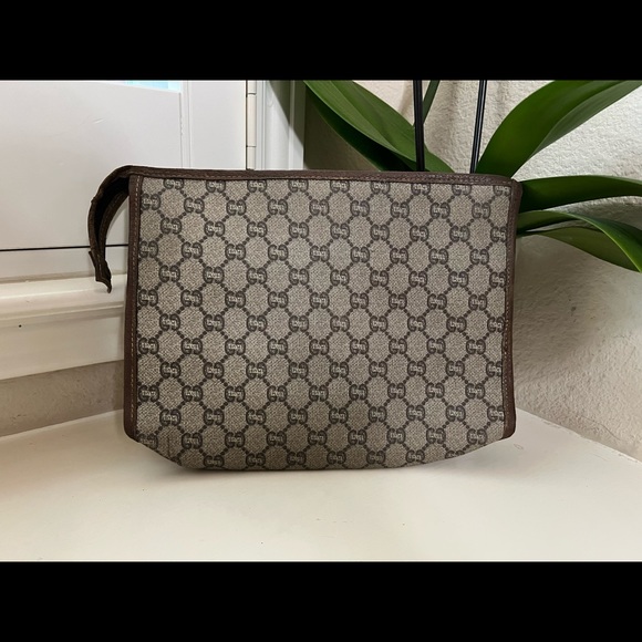 Beautiful Gucci clutch - Picture 8 of 13